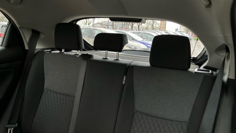 Toyota Yaris 1.5 Hybrid Design 5dr CVT Hybrid Hatchback